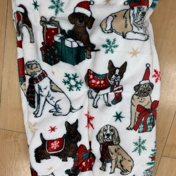 Holiday Dog Pug Beagle French Bulldog dachshund Plush Christmas Throw Blanket - Picture 7 of 13